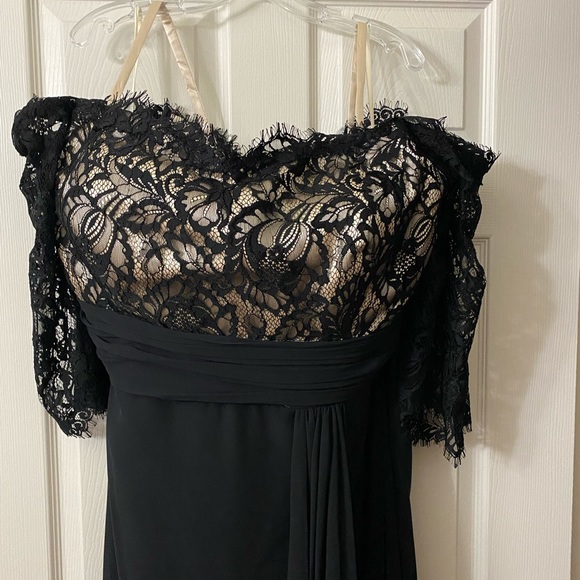 Off Shoulder Lace Gown - Picture 4 of 7
